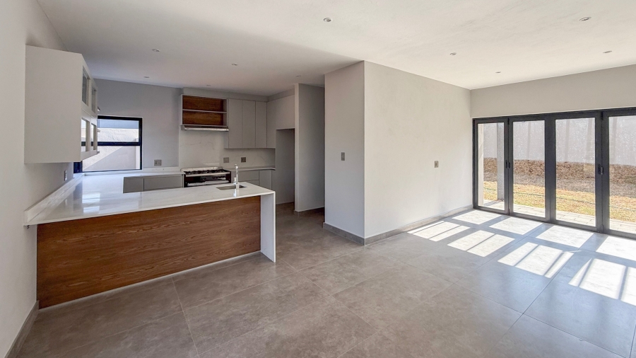5 Bedroom Property for Sale in Leloko Lifestyle Estate North West